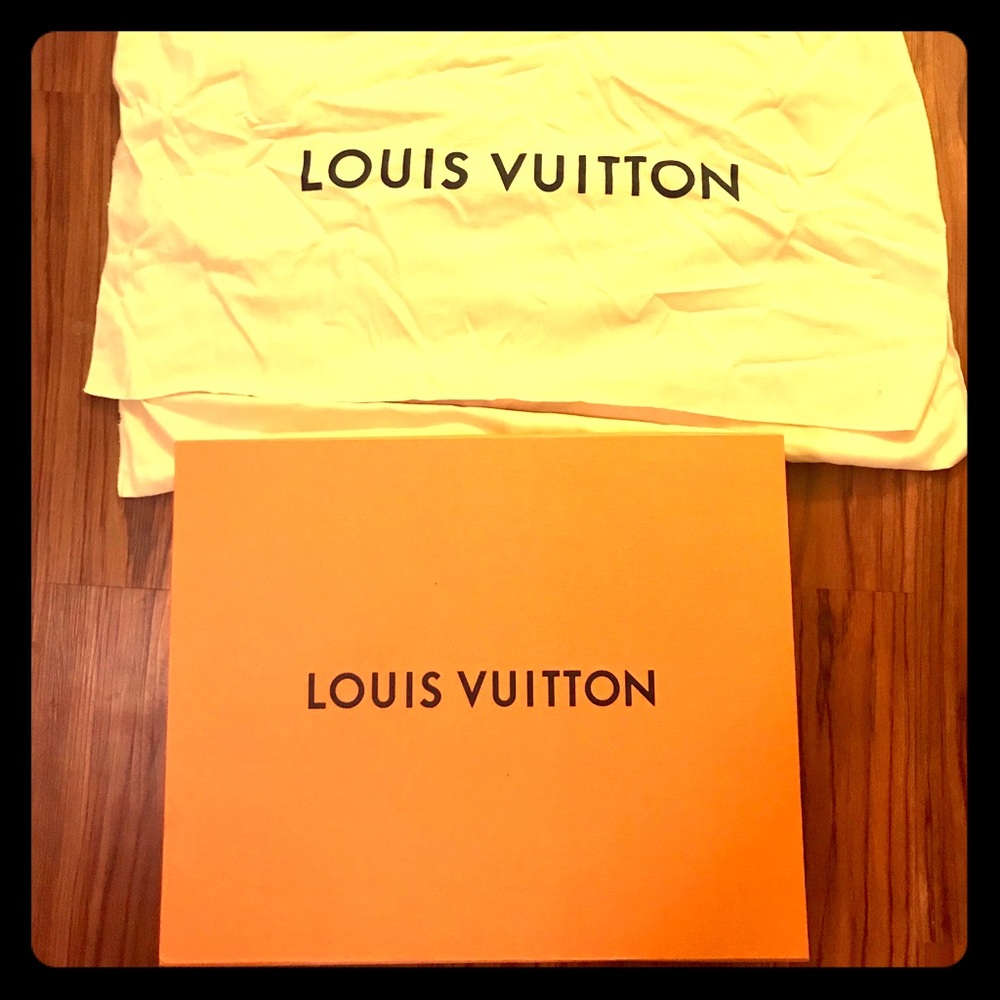 Louis Vuitton large Neverfull box and dust bag